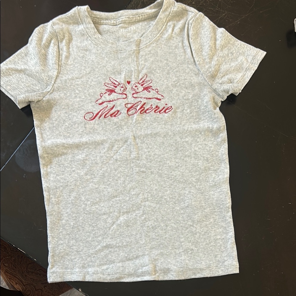 Hollister grey bunny tee shirt